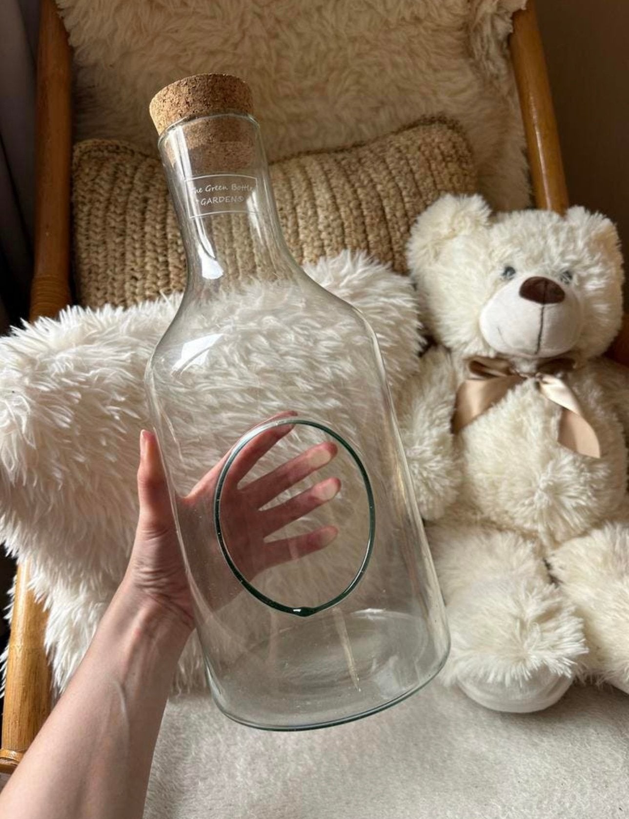 Nieuw: een glazen terrariumfles / vaas met een zijopening, Huis en Inrichting, Woonaccessoires | Vazen, Ophalen, Zo goed als nieuw