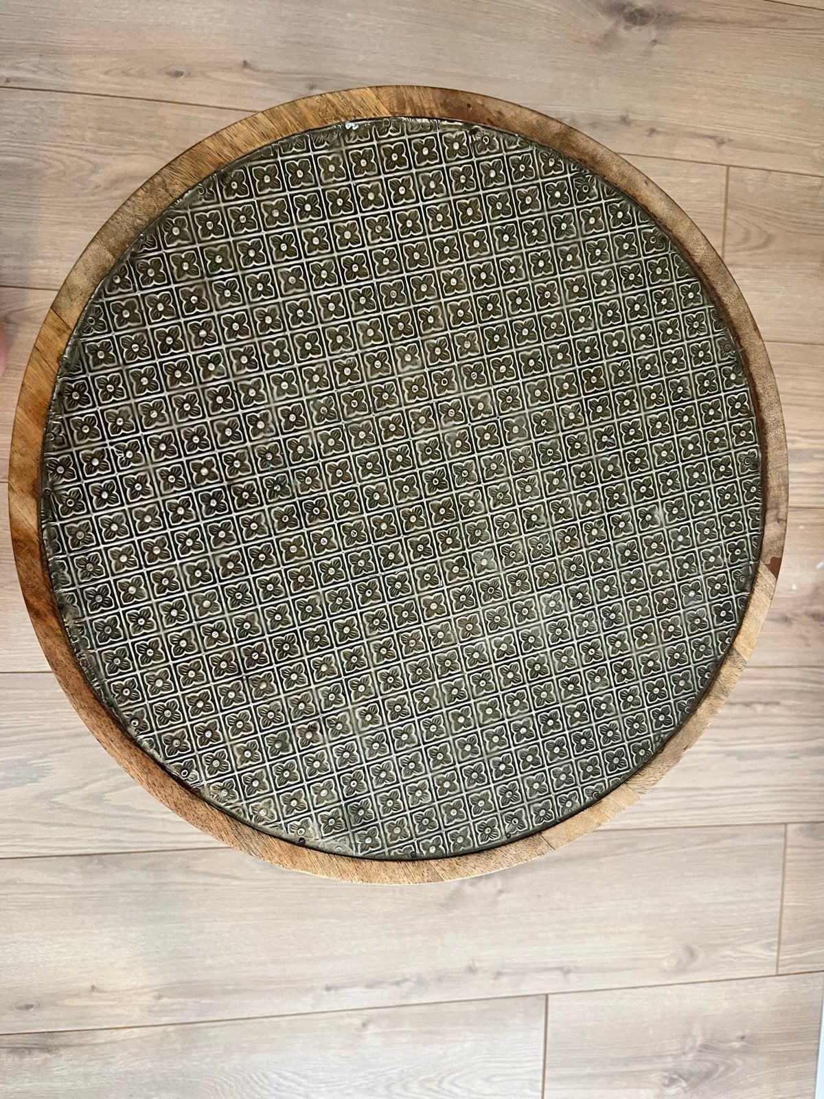 Houten bijzettafel met metalen blad By Boo (Jafar), Ophalen, Minder dan 45 cm, Minder dan 55 cm, Gebruikt