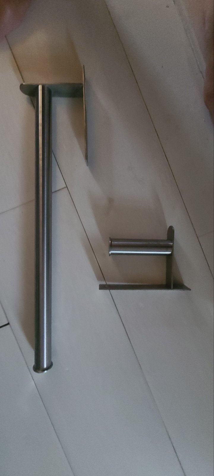 Ikea Toiletrolhouder en -standaard, beide voor wandmontage, Huis en Inrichting, Badkamer | Badtextiel en Accessoires, Ophalen of Verzenden