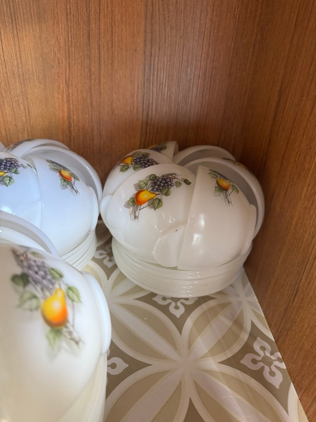 Afghani Vintage Opalescent Glazen Kopjes en Schotels -, Huis en Inrichting, Ophalen, Overige stijlen, Kop(pen) en/of Schotel(s)