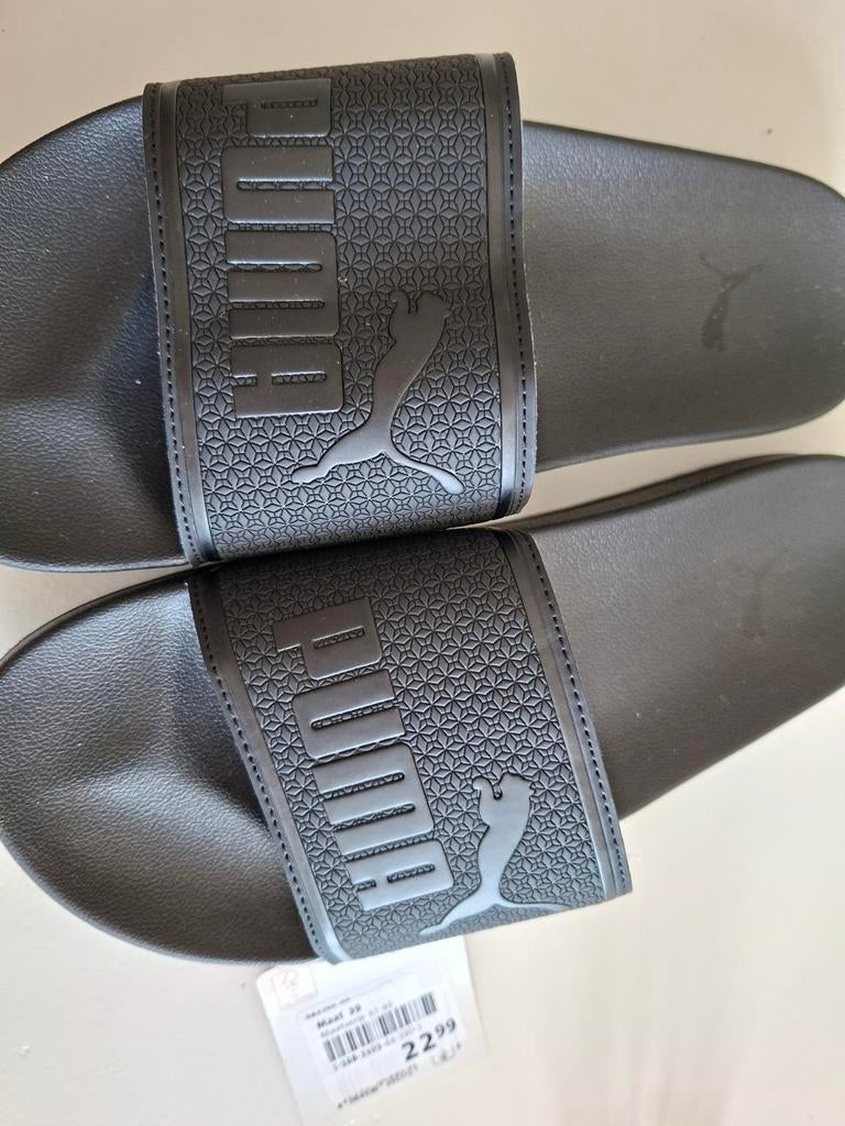 Nieuwe Puma slippers maat 39 zwart, Slippers, Puma, Zwart, Nieuw