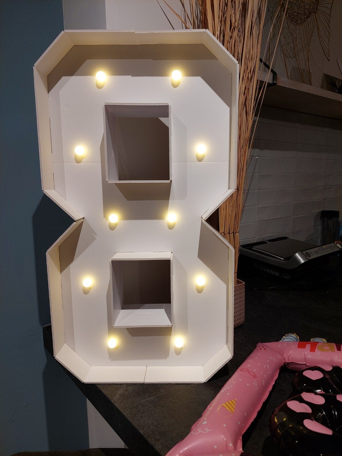 Verjaardagsdecoratie 8 jaar: Cijfer 8 en Happy Birthday, Ophalen of Verzenden, Zo goed als nieuw, Versiering, Verjaardag