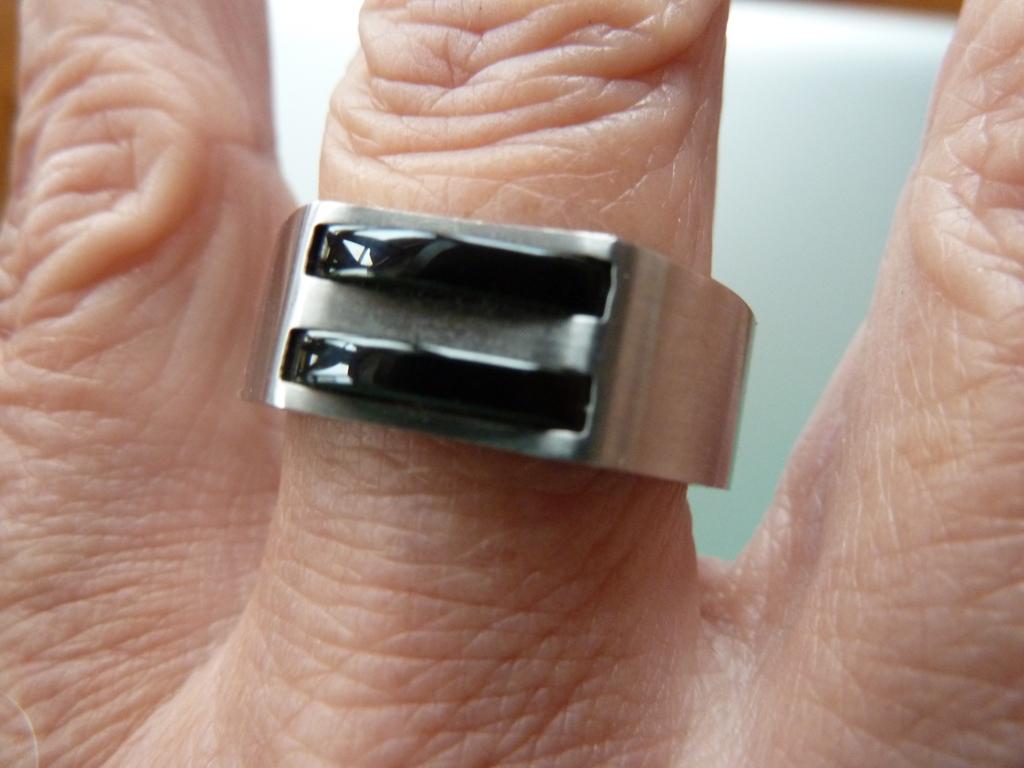 Rochet Roma heren of dames ring, staal + onyx, mt. 64, nieuw, 20 of groter, Nieuw, Dame of Heer, Met edelsteen
