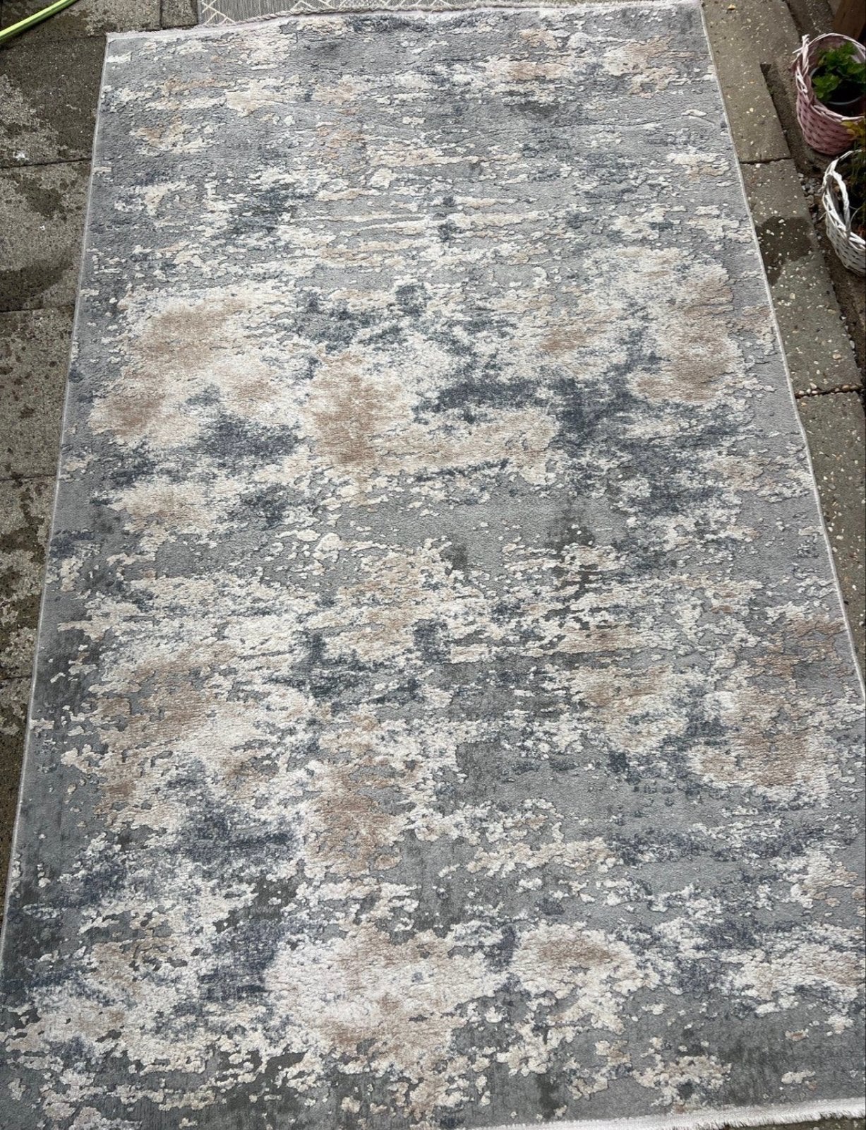 Modern grijs vloerkleed met abstract patroon, Ophalen, 100 tot 150 cm, Zo goed als nieuw, 150 tot 200 cm