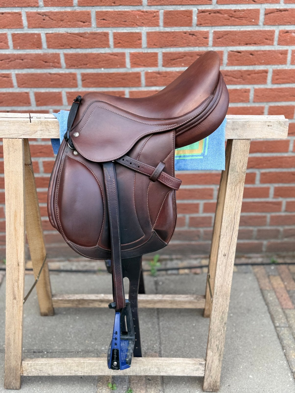 Antares junior monoblad springzadel 15.5 inch, Dieren en Toebehoren, Ophalen, Zo goed als nieuw, Springen