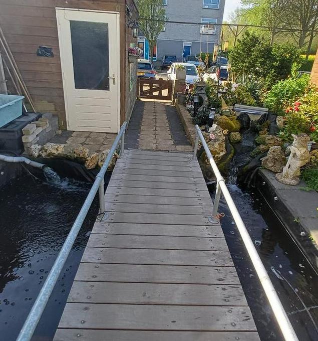 Stevige ijzeren brug (304 cm) – vijver / tuin – snel ophalen, Ophalen, Zo goed als nieuw