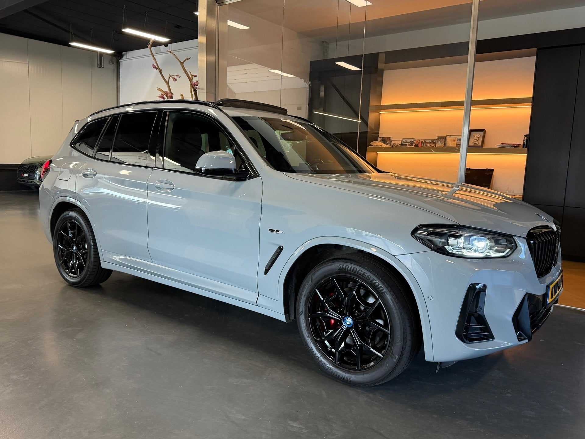 BMW X3 XDrive30e M Pack Facelift Panorama Camera 1e eigenaar