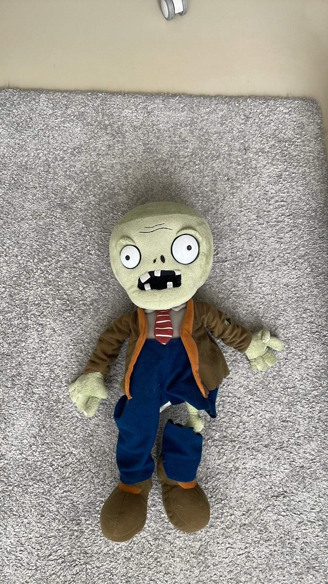 Vintage 2013 RARE plants vs zombies large zombie knuffel, Groen, Overige merken, Overige typen, Ophalen of Verzenden