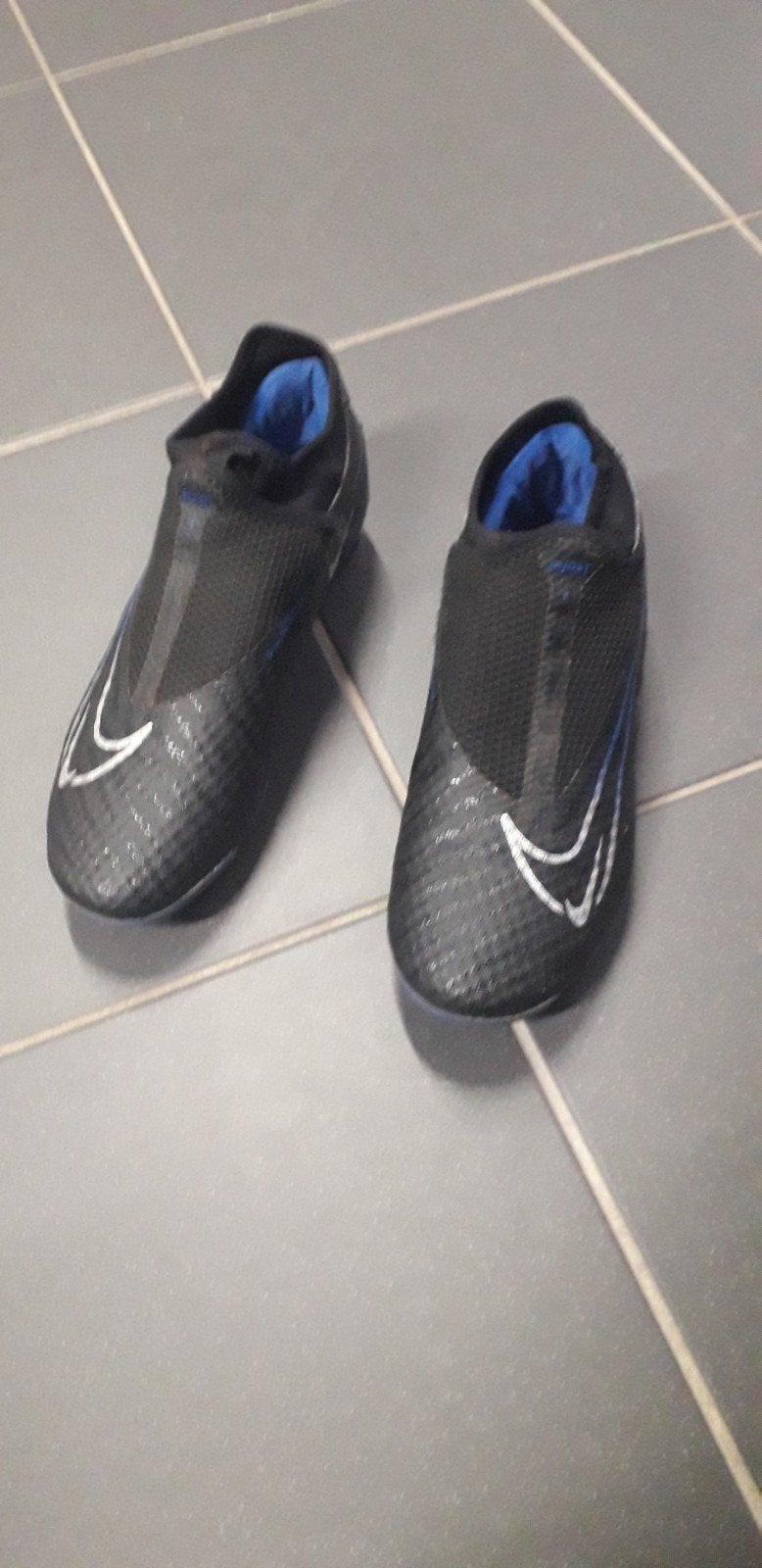 Nike phantom voetbal schoenen maatje 40, Maat XS of kleiner, Ophalen of Verzenden, Schoenen