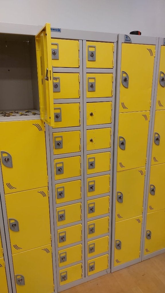 Armour Lockerkasten / Kastenwand inclusief reservesleutels