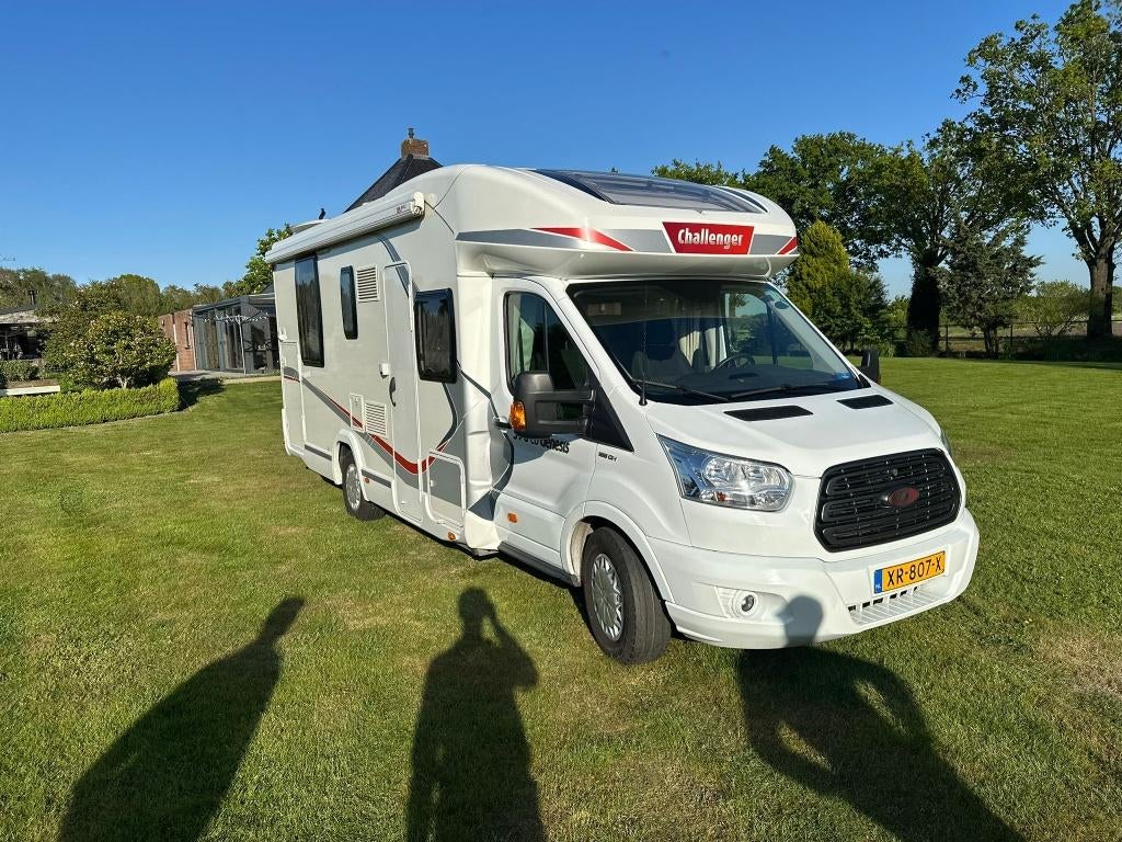 Challenger 398 EB Ford 2.2 155PK 2015  Zeer compleet!, Caravans en Kamperen, Campers, Ringverwarming, Startonderbreker, Ford, Particulier