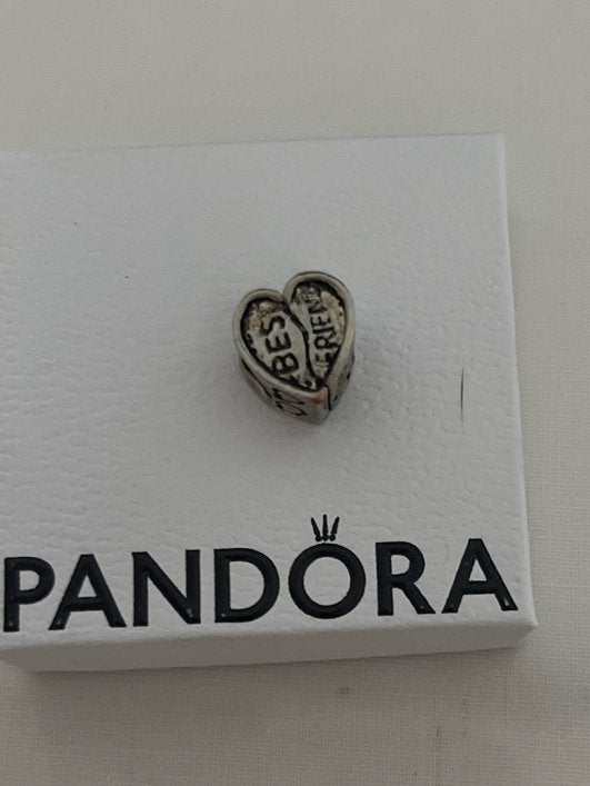 Pandora bedel 'Best Friend' - Zilveren hartje, Pandora, Ophalen of Verzenden, Zo goed als nieuw, 1 bedel