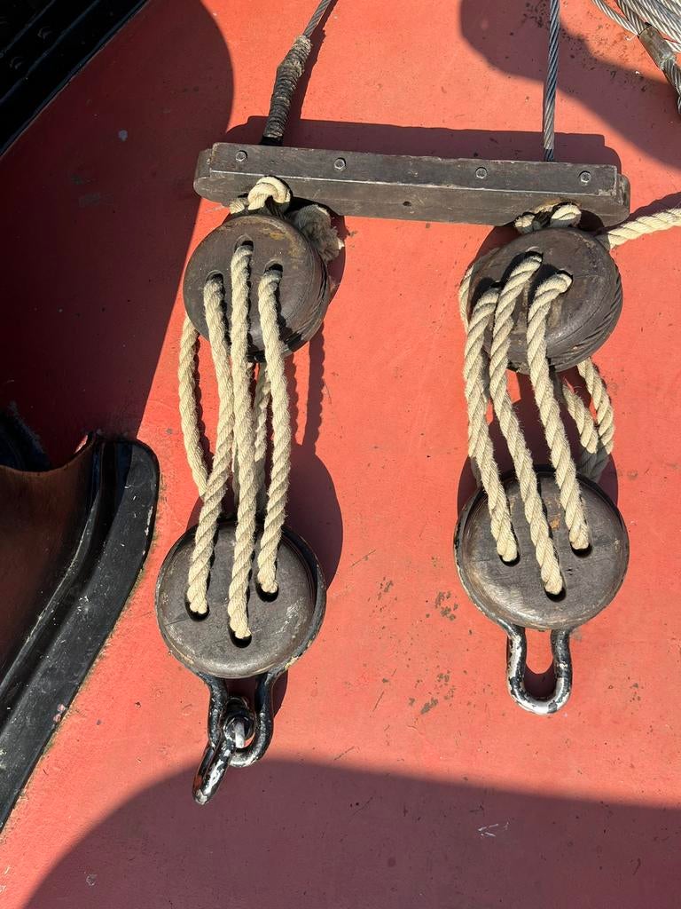 Set (bb+sb) Ording jufferblokken voor platbodem., Watersport en Boten, Accessoires en Onderhoud, Ophalen of Verzenden, Zo goed als nieuw