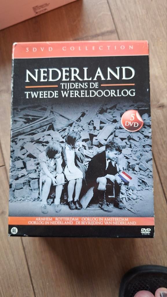 Nederland tijdens de Tweede Wereldoorlog - DVD Boxset, Cd's en Dvd's, Oorlog of Misdaad, Boxset, Ophalen of Verzenden, Zo goed als nieuw