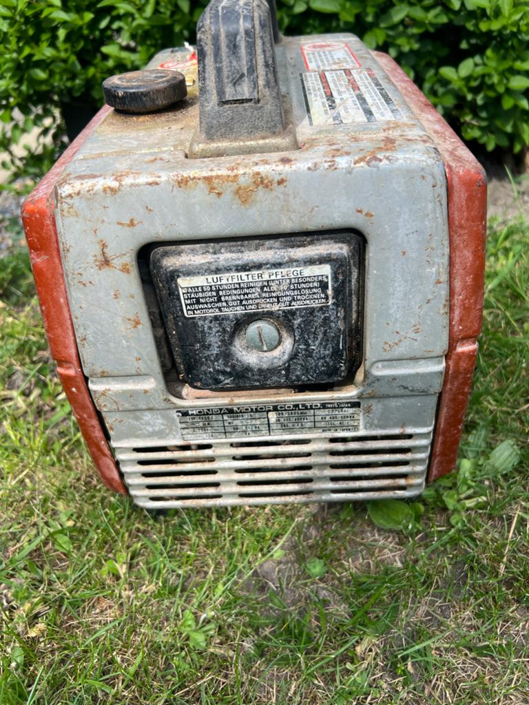 Honda EM500 Generator - Compacte en Betrouwbare Stroom, Tuin en Terras, Waterpompen, Ophalen, Gebruikt