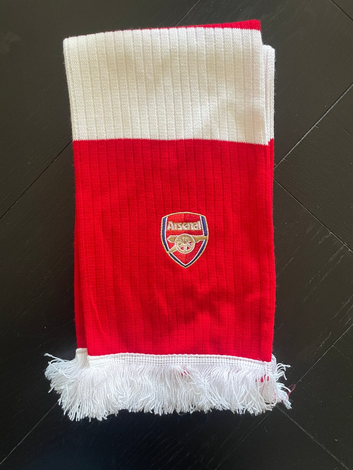 Arsenal sjaal., Verzamelen, Verzenden, Zo goed als nieuw, Buitenlandse clubs, Vaantje of Sjaal