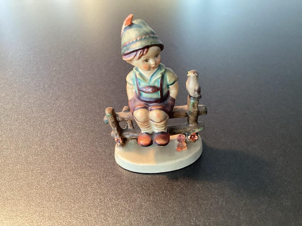 Goebel Hummeltje 111 3/0 - Jongen met vogel uit 1938, Ophalen of Verzenden