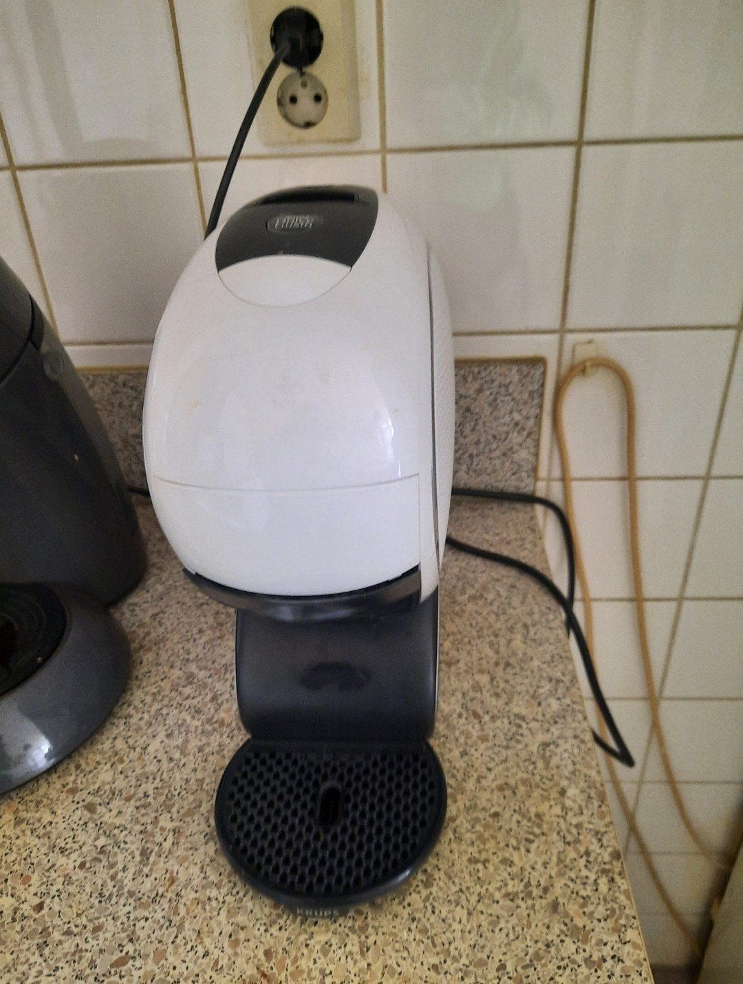 Dolce Gusto Neo – Bijna Nieuw & Slechts 1x Gebruikt, Witgoed en Apparatuur, Ophalen, Koffiepads en cups, 1 kopje, Koffiemachine