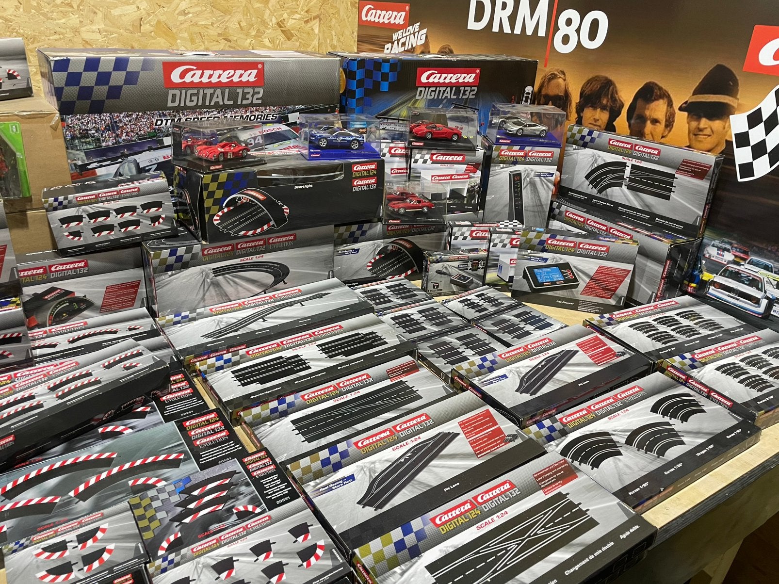 zeer veel Carrera digital 132/124  spullen!!!, Ophalen of Verzenden, Zo goed als nieuw, Elektrisch, Carrera