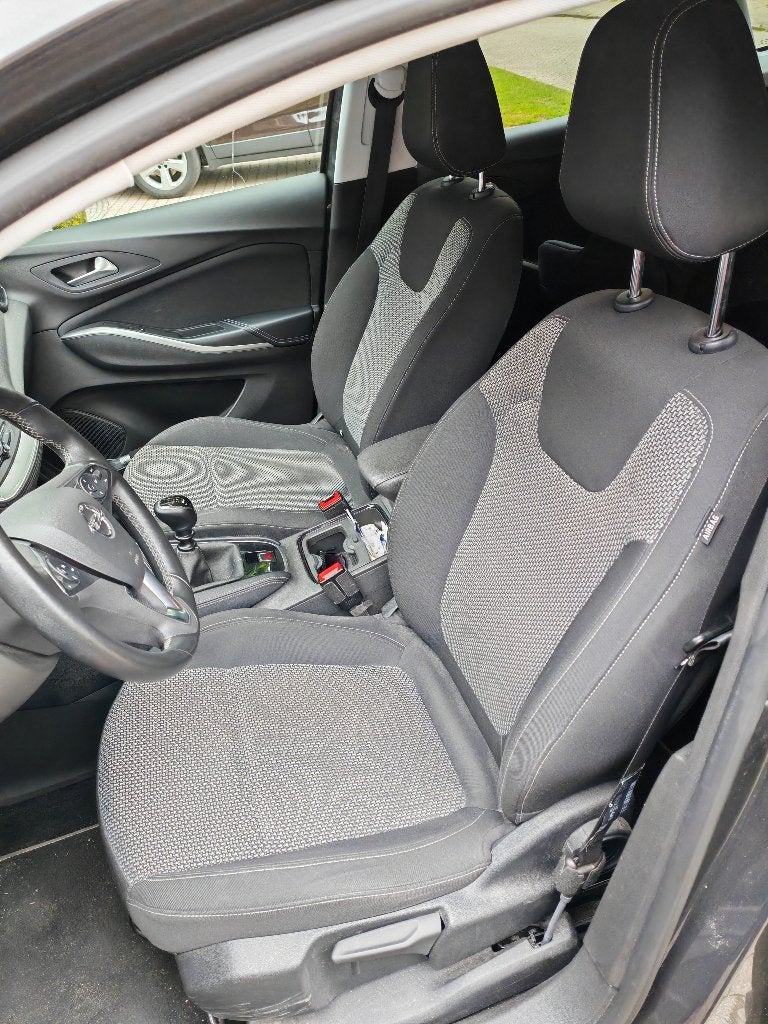 Foto 6 van Opel Grandland X 1.2 Turbo 130pk S&S 2018 Grijs