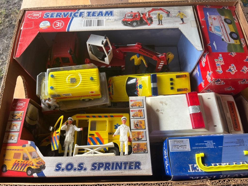 Doos ambulances, Ophalen, Gebruikt