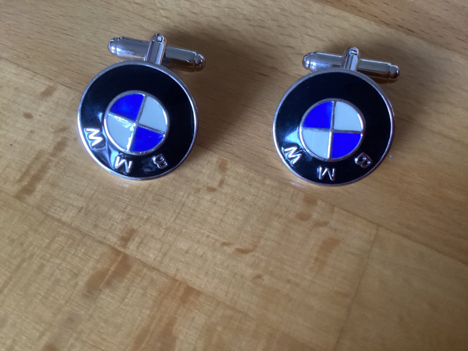 BMW Manchetknopen  diam. 2 cm, Ophalen of Verzenden, Zo goed als nieuw, Gebruiksvoorwerp