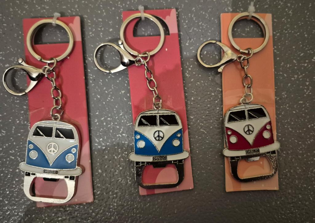 VW sleutel / tashanger met opener NIEUW, Ophalen of Verzenden, Nieuw, Merk