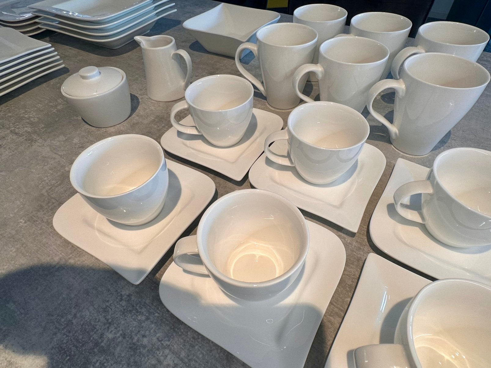 Mooi serviesgoed, Huis en Inrichting, Keuken | Servies, Ophalen, Overige stijlen, Bord(en)