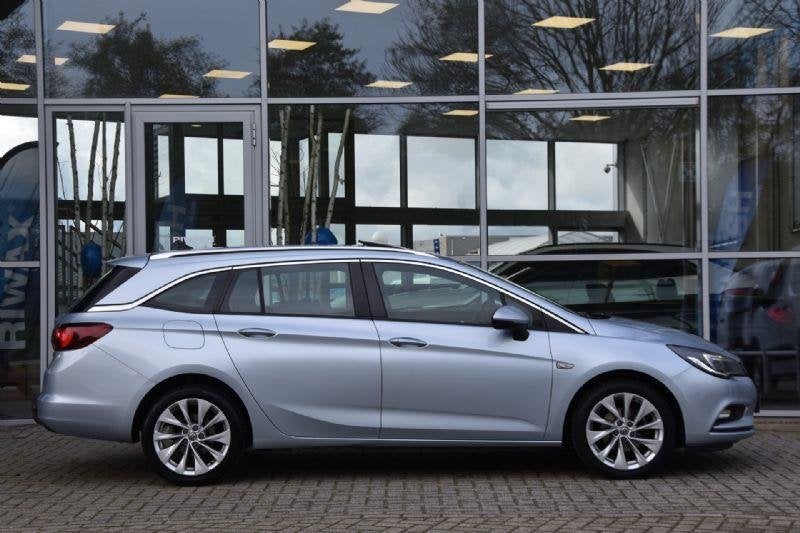 Opel Astra Tourer 1.0 Turbo | Navi | Schuifdak | Trekhaak |, Auto's, Stof, Gebruikt, 1178 kg, 620 kg