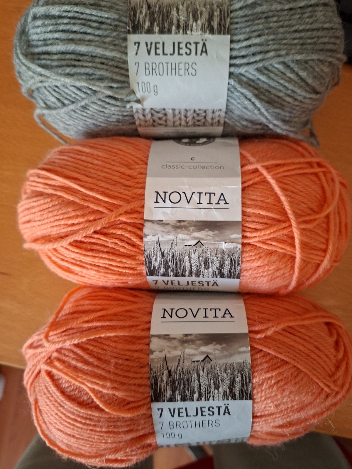 3x100 gram novita veljesta sokkenwol, Breien of Haken, Nieuw, Ophalen of Verzenden, Novita