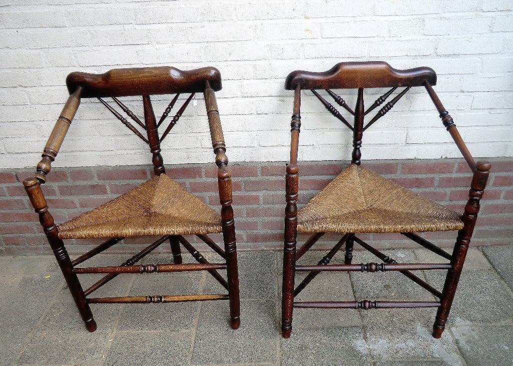 OUDHOLLANDSE DRIEHOEKSTOELEN 2X, Ophalen, Twee, Bruin, Hout