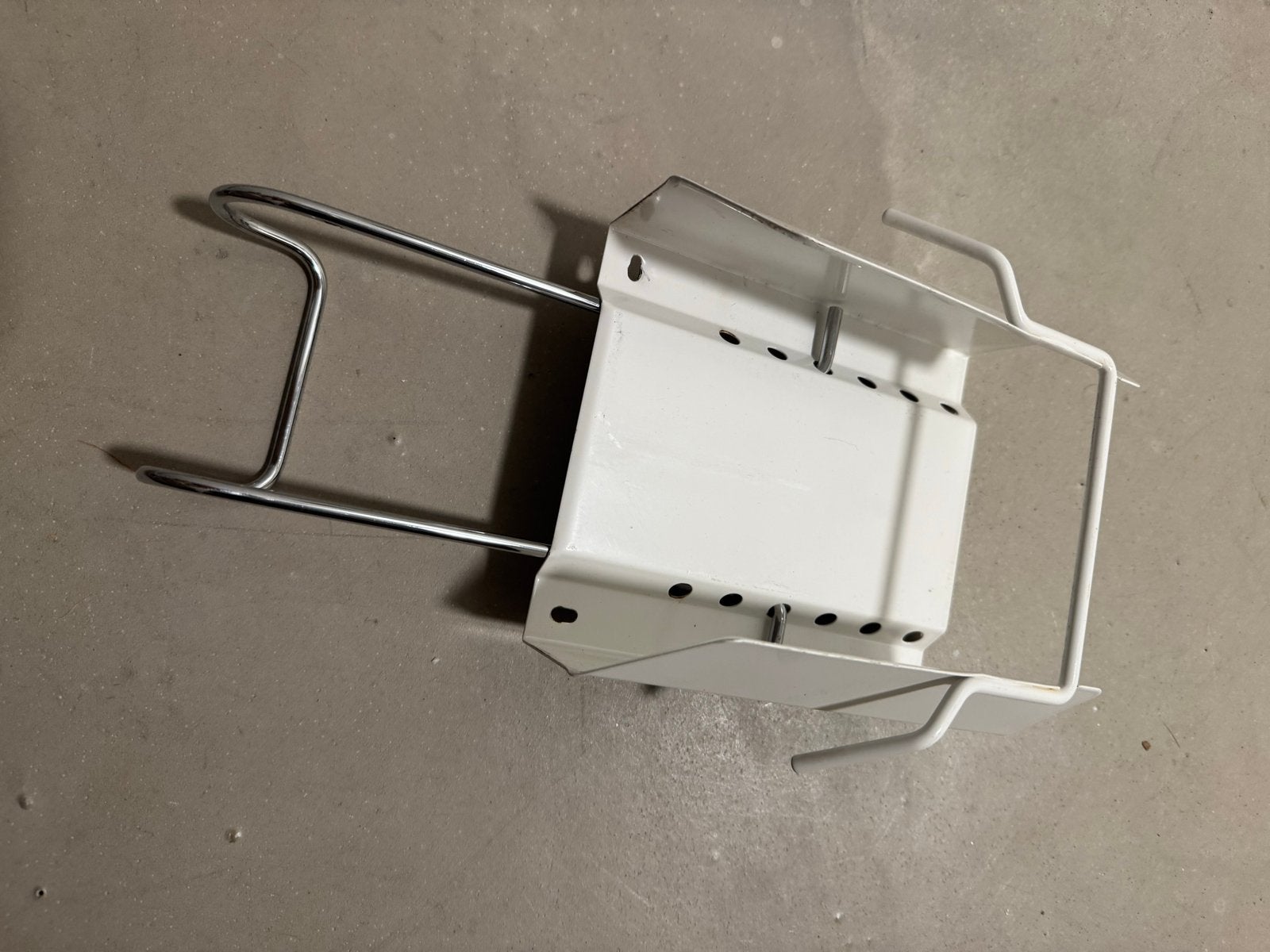 Brabantia Bordenrek - Wit metaal en chroom, Gebruikt, Bordenrek, Ophalen of Verzenden, Metaal