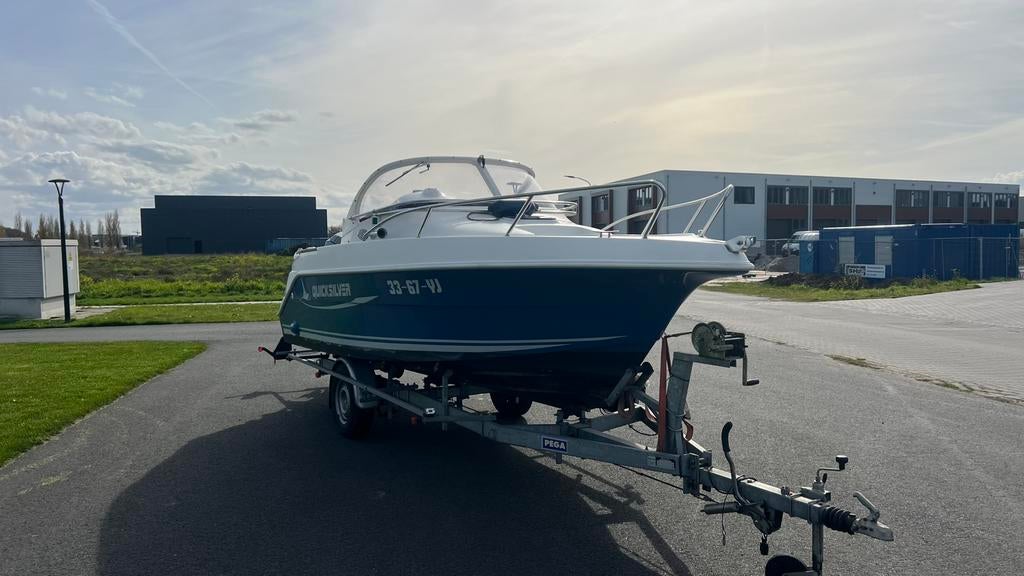Quicksilver 550 Walkaround - bomvol in de opties, Watersport en Boten, Buitenboordmotor, Navigatie, Zo goed als nieuw, Polyester