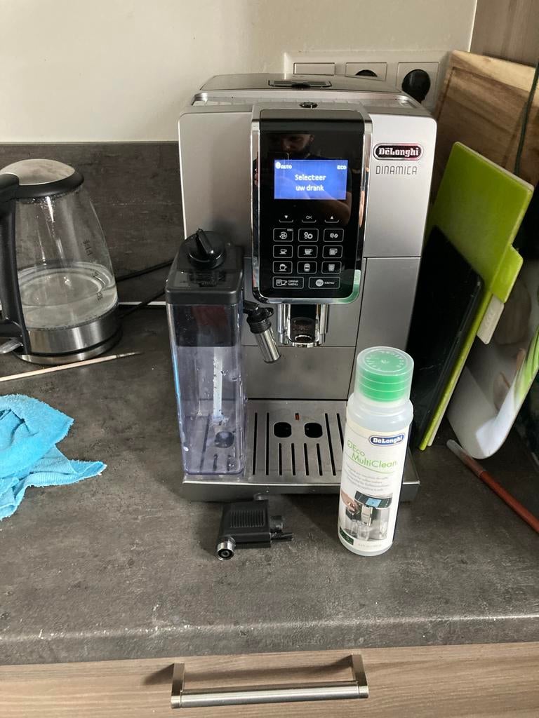 De'Longhi Dinamica koffiemachine zo goed als nieuw, Witgoed en Apparatuur, Koffiezetapparaten, Koffiemachine, Ophalen of Verzenden