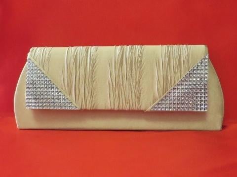 Te koop aangeboden: Mooie beige strass steentjes clutch , Ophalen of Verzenden, Nieuw, Beige, Avondtasje