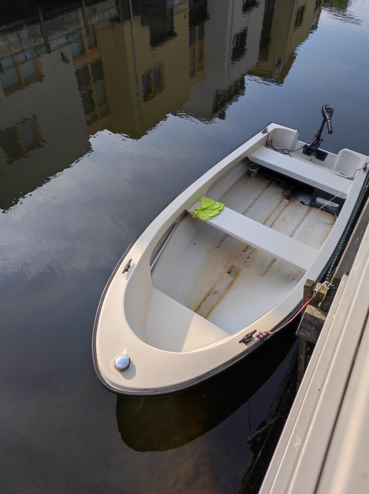 Bootje te koop 
Met fluister motor, accu,oplader en ingebouw, Ophalen, Gebruikt, Motor en Techniek, Motorboot