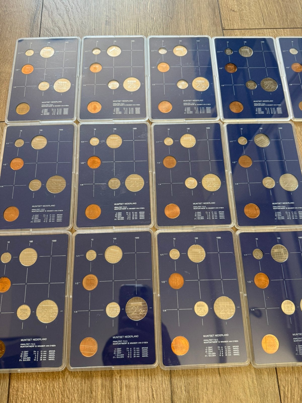 Te koop Gulden set, Postzegels en Munten, Ophalen of Verzenden, Nederland, Munten