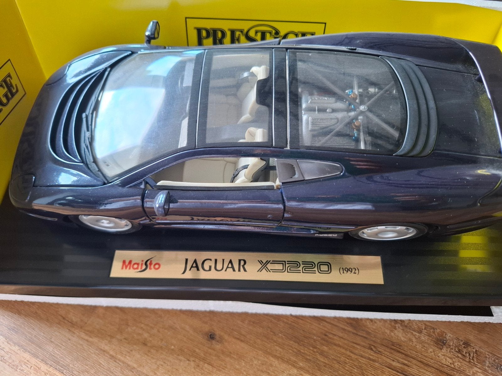 Solido Maisto Jaguar XJ220 (1992) modelauto, Ophalen of Verzenden, Zo goed als nieuw, Auto, Solido