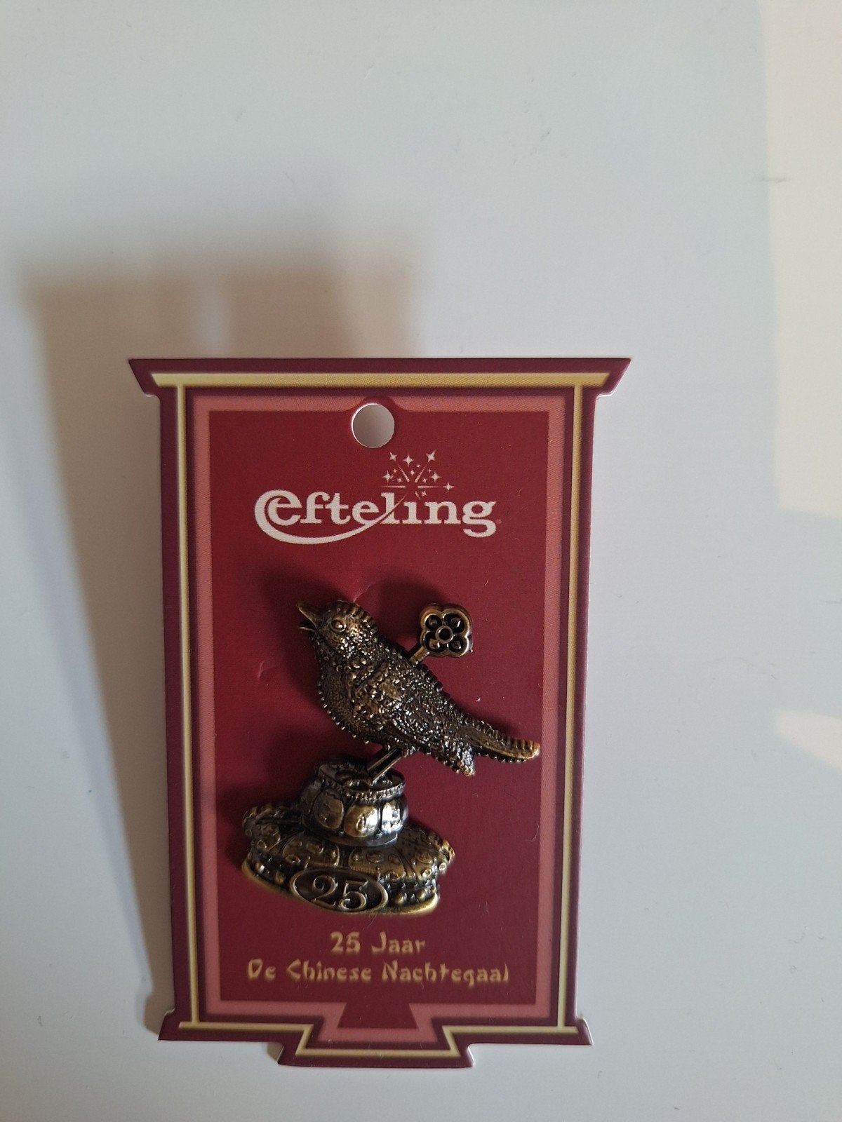 Efteling pin Chinese nachtegaal, Verzamelen, Efteling, Ophalen of Verzenden, Nieuw, Button of Speldje