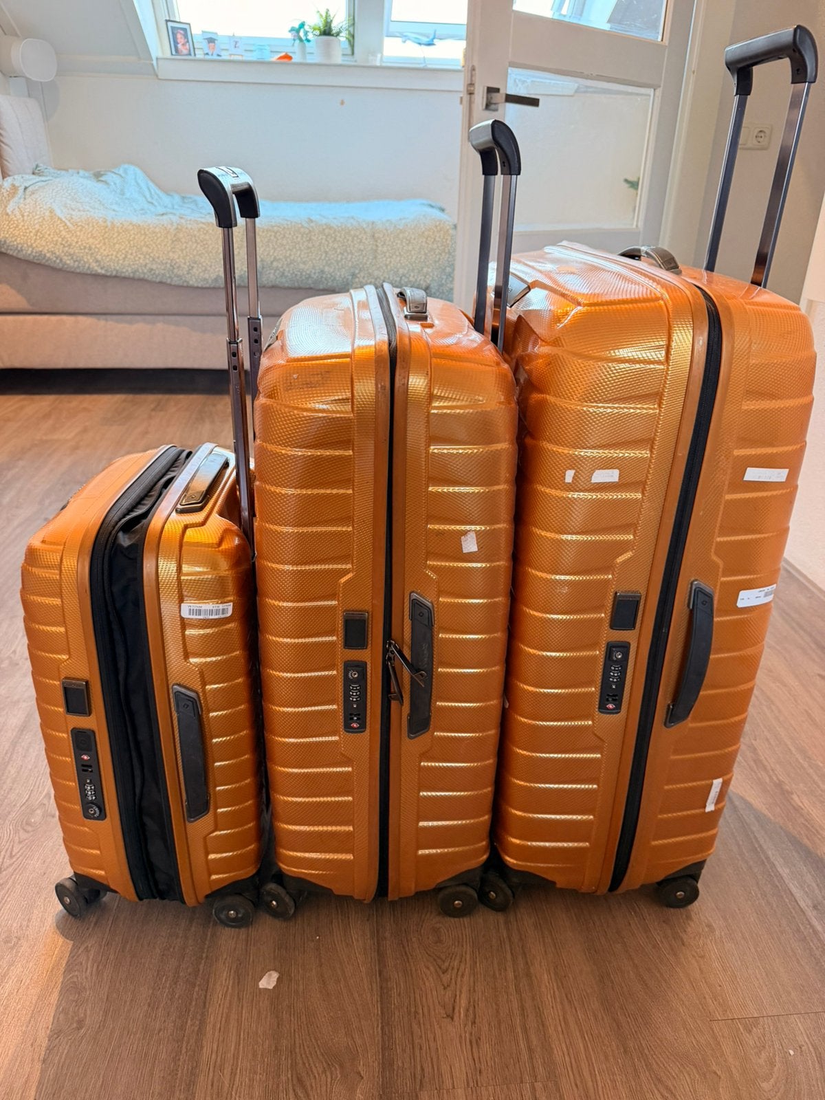 3 delige kofferset – opvallende oranje kleur, Ophalen, Zo goed als nieuw, Hard kunststof, 70 cm of meer