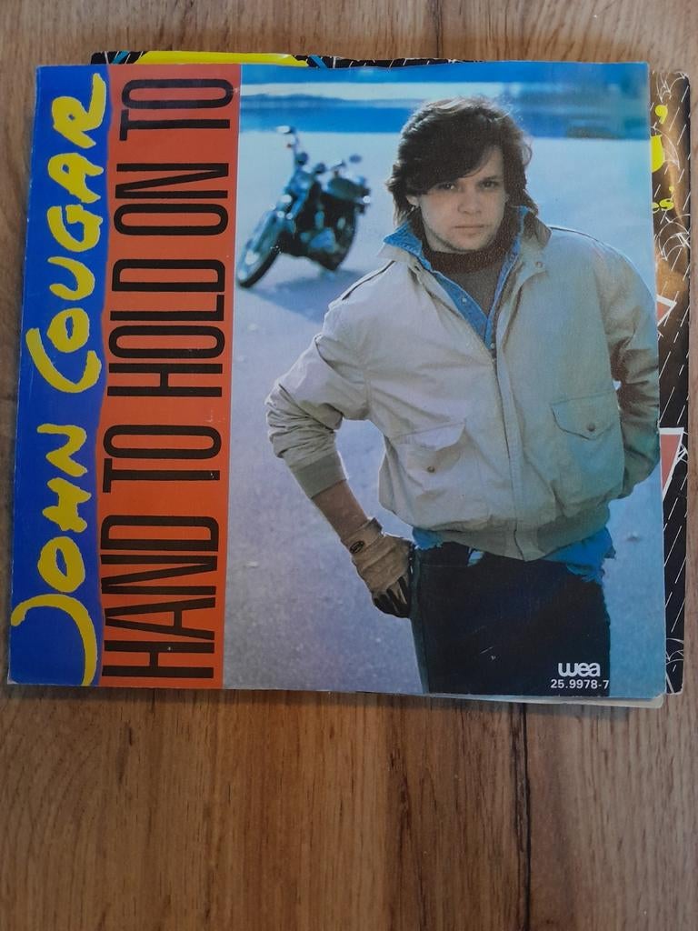 John cougar 7 inch hand to hold on to, Ophalen of Verzenden, Zo goed als nieuw, Pop