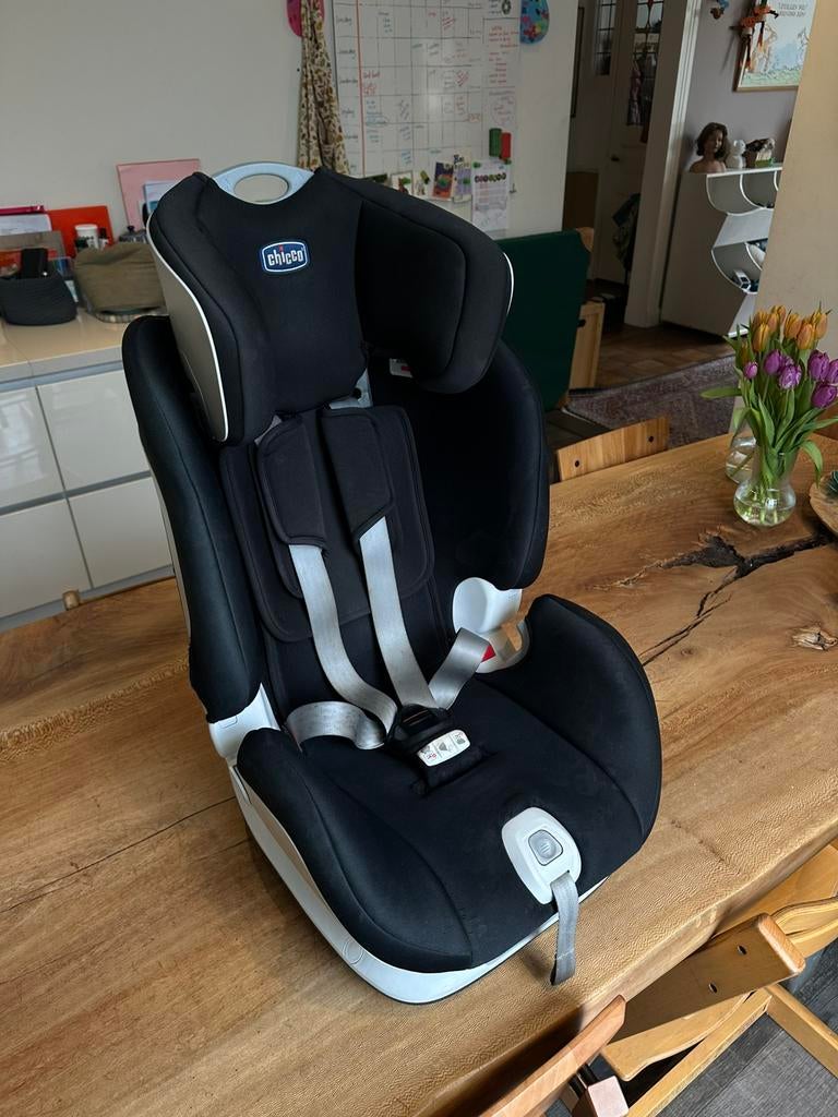 Kinderzitje chicco, Ophalen, Autogordel, 15 t/m 36 kg, Zo goed als nieuw