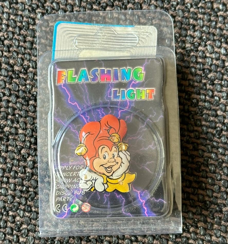 Efteling pin magneet Pardoes, Verzamelen, Efteling, Ophalen of Verzenden, Zo goed als nieuw, Button of Speldje