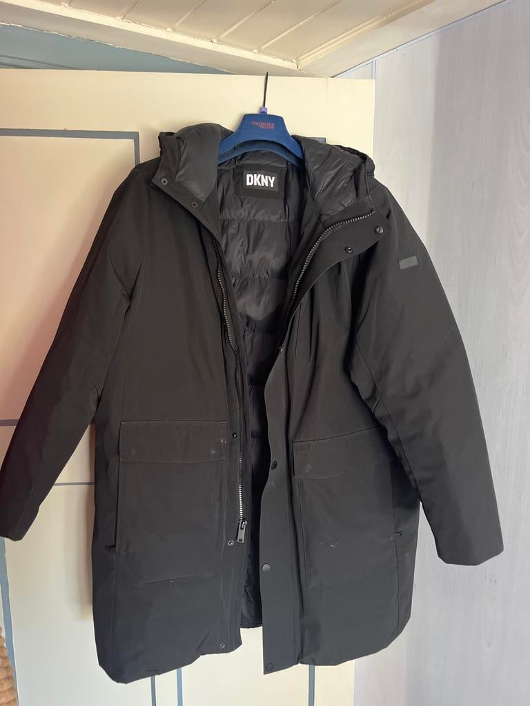 DKNY Zwarte Winterjas - Zo goed als nieuw, Ophalen of Verzenden, Zo goed als nieuw, Maat 56/58 (XL), Zwart