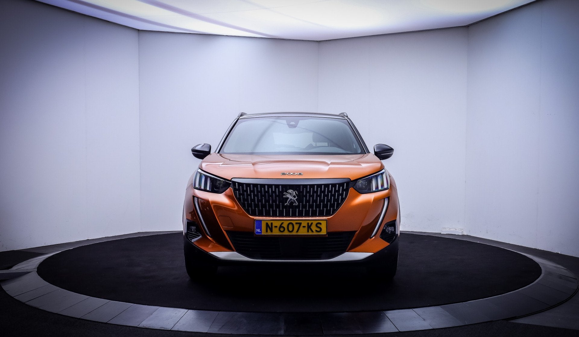 Peugeot 2008 1.2T 130pk GT-Line FULL LED | 360 CAM | STOELVE, Gebruikt, Automatische klimaatregeling, Leder en Stof, Handgeschakeld
