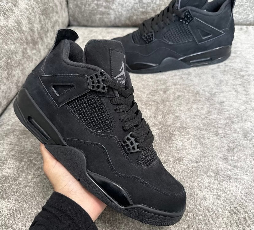 Jordan 4 black cat, Ophalen of Verzenden, Zo goed als nieuw, Zwart