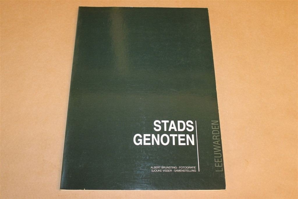 Stadsgenoten Leeuwarden — Fotografie Catalogus Schaars, Boeken, Geschiedenis | Stad en Regio, Ophalen of Verzenden, Gelezen
