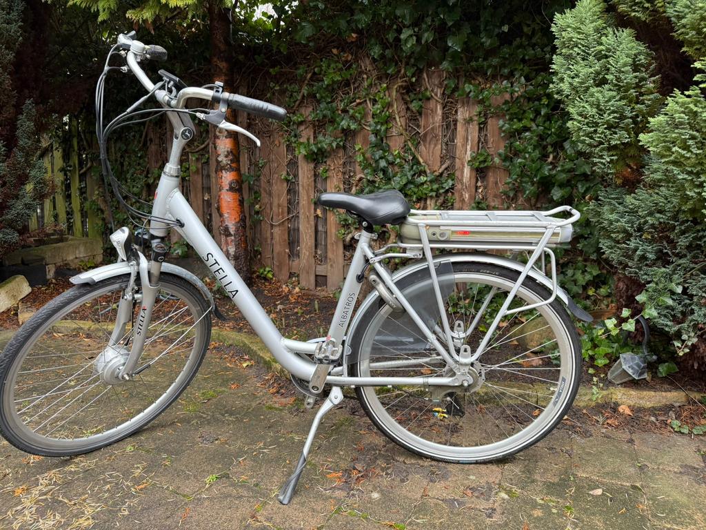 Stella, Fietsen en Brommers, Gebruikt, 51 tot 55 cm, 50 km per accu of meer, Ophalen
