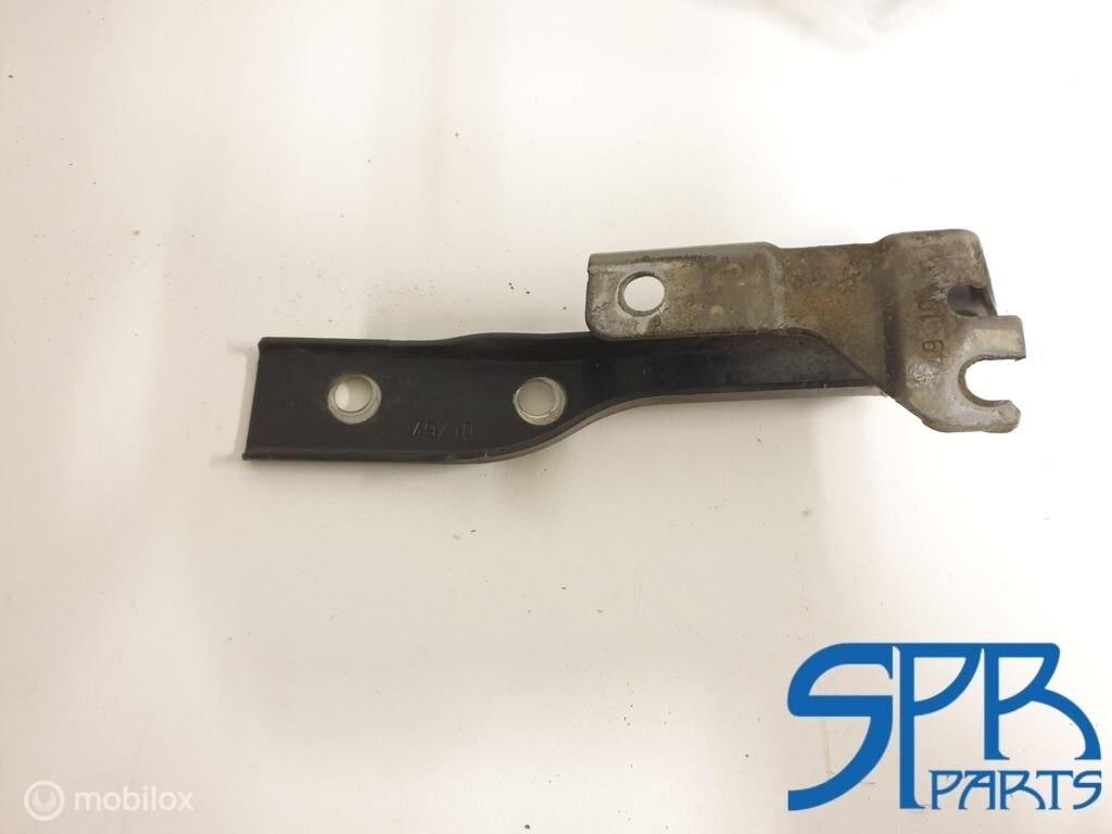 POLO 6R 6C L041 LINKS SCHARNIER Motorkapscharnier 6R0823301A, Gebruikt, Volkswagen, Ophalen of Verzenden, Volkswagen