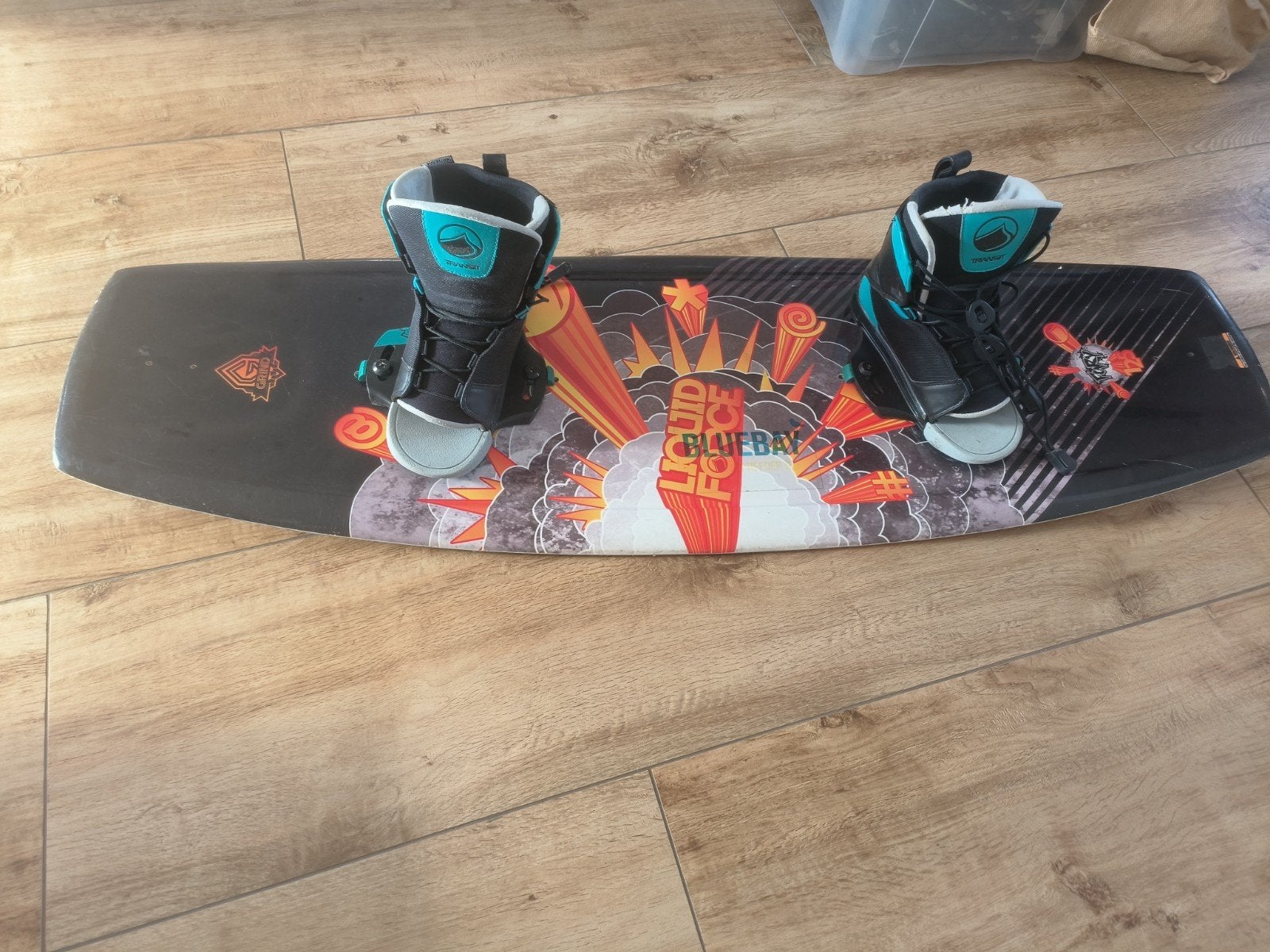 Liquid Force Fury 125 wakeboard incl. bindingen, Ophalen, Gebruikt, Board en Schoenen